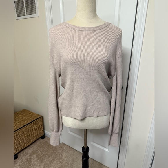 🔥🆕 NEW NWT EXPRESS TUNIC SWEATER Size Small Ivory Gray - Picture 1 of 2
